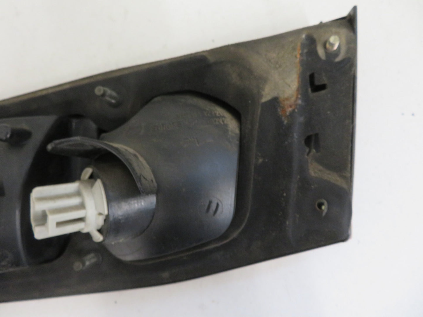 MITSUBISHI GALANT NS REAR TAIL LIGHT 226-87201 1996-2004 MIX-1710-5