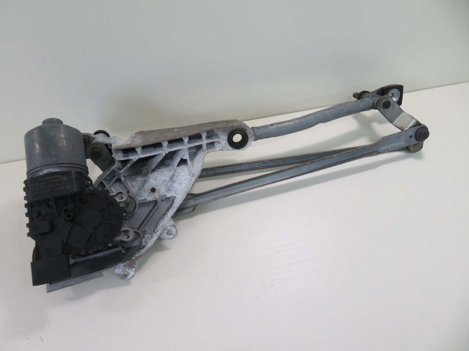 FORD FIESTA MK7 FRONT WIPER MOTOR WITH LINKAGE 8A61-17B571-BA 2009-2012 1351-24