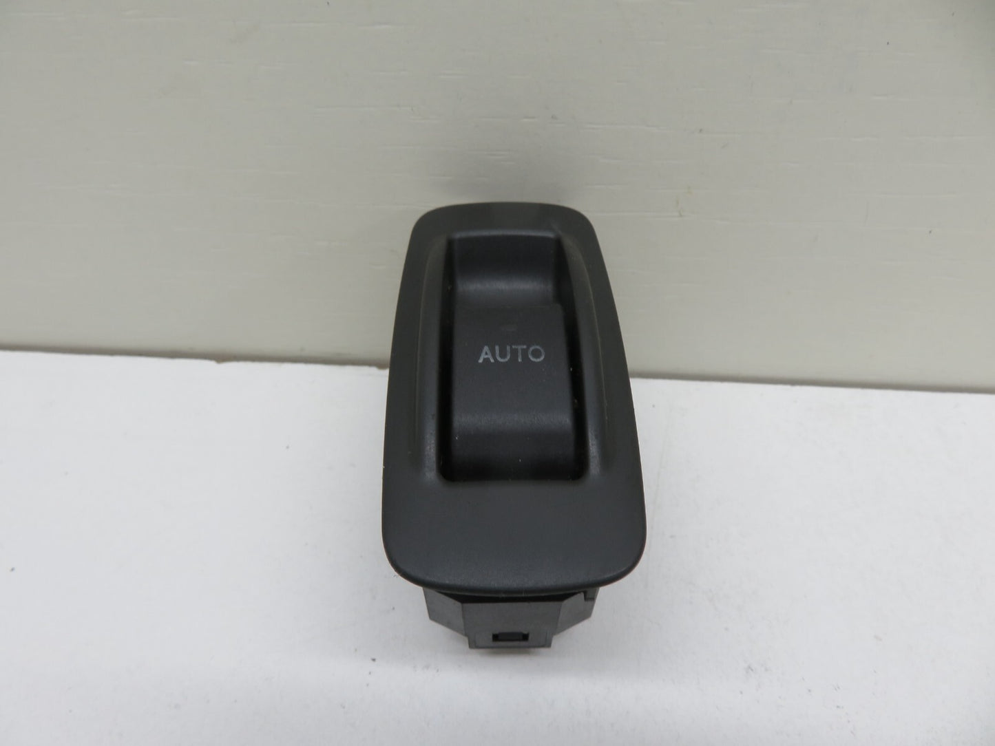 TOYOTA COROLLA OSR REAR RIGHT WINDOW SWITCH 54035117 2002-2007 1412-4