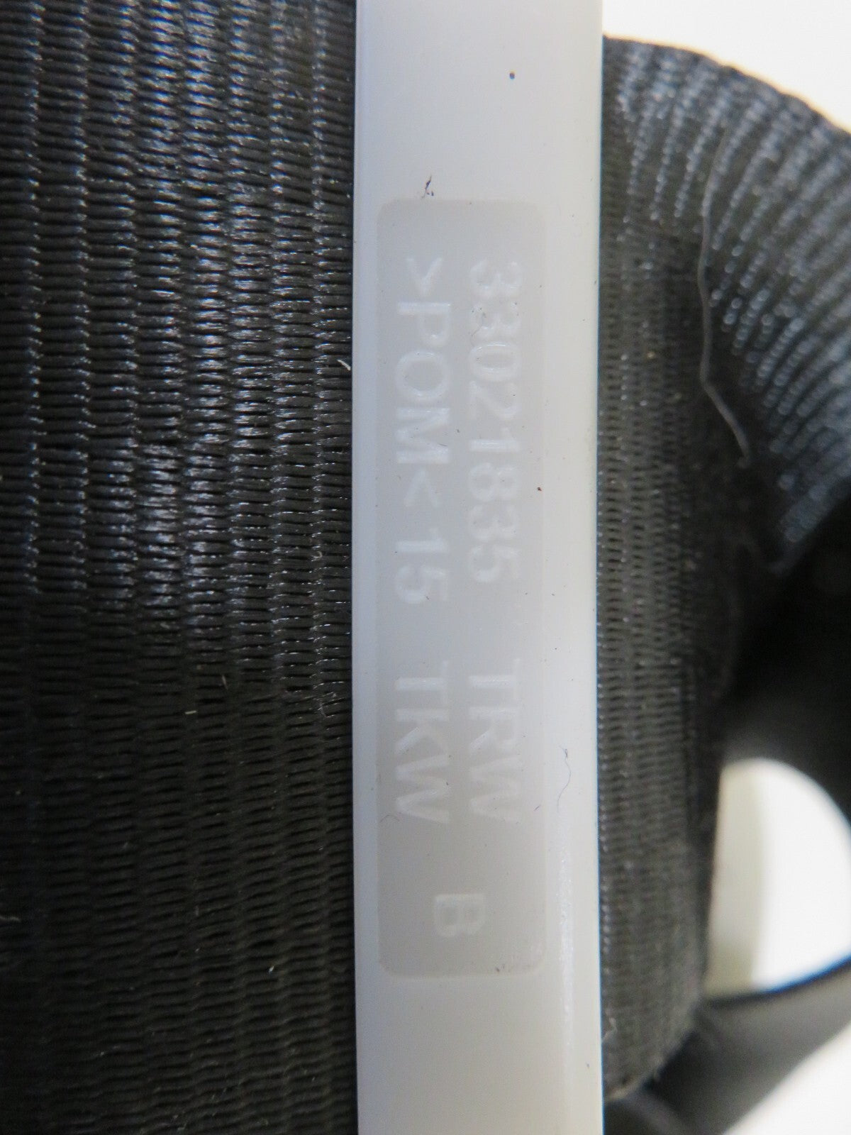 VOLKSWAGEN VW TOURAN REAR SEAT BELTS MIDDLE THIRD ROW CADDY 2K 2003-2009 1347-2