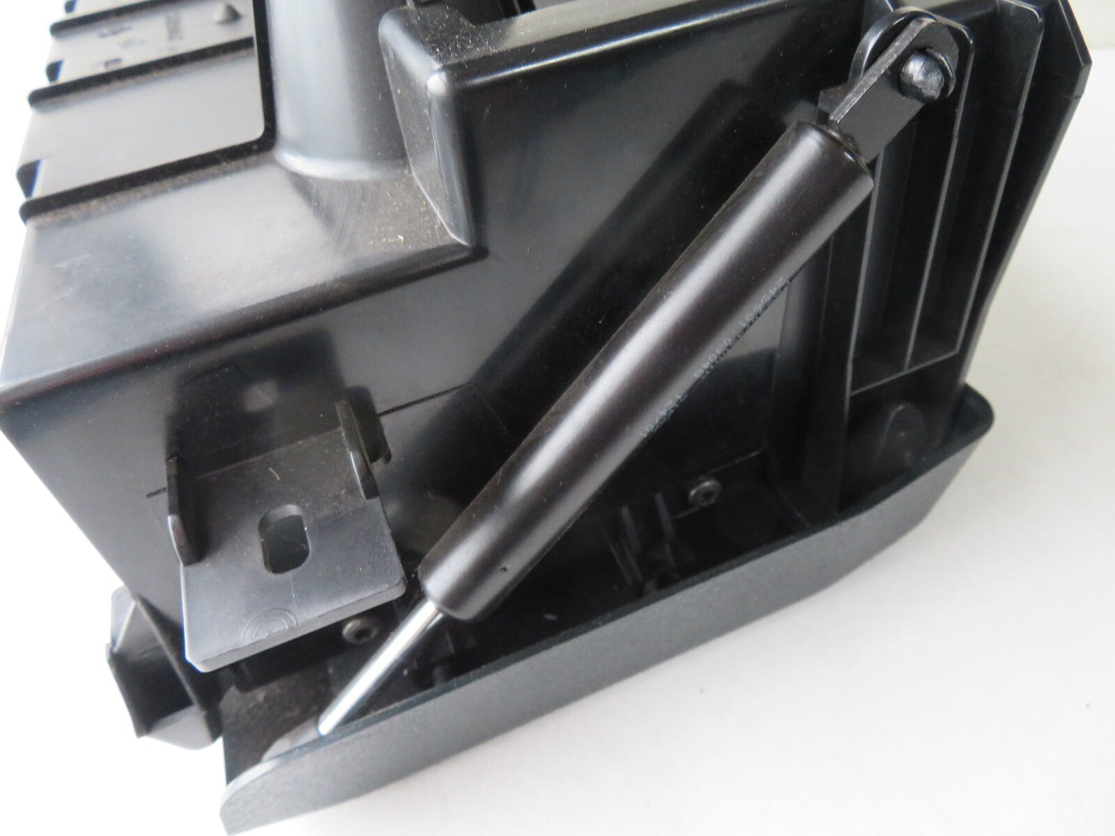 RENAULT MEGANE MK1 CD CHANGER 8200002656A 1999-2002 A1117-4