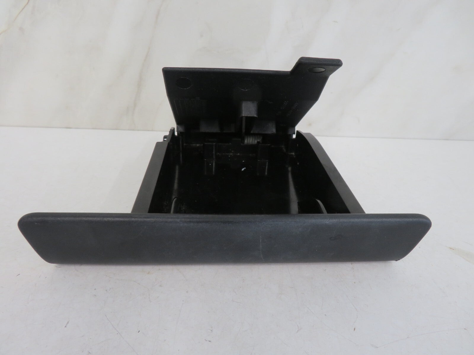 PEUGEOT 307CC INTERIOR ASHTRAY 9637031977 2003-2007 MIX1100-1