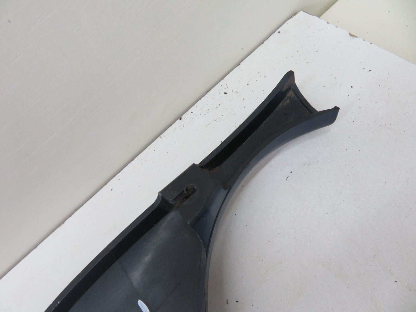 JAGUAR XJR NS FRONT HEADLIGHT SURROUND TRIM PASSENGER SIDE 1994-2001 1200-15