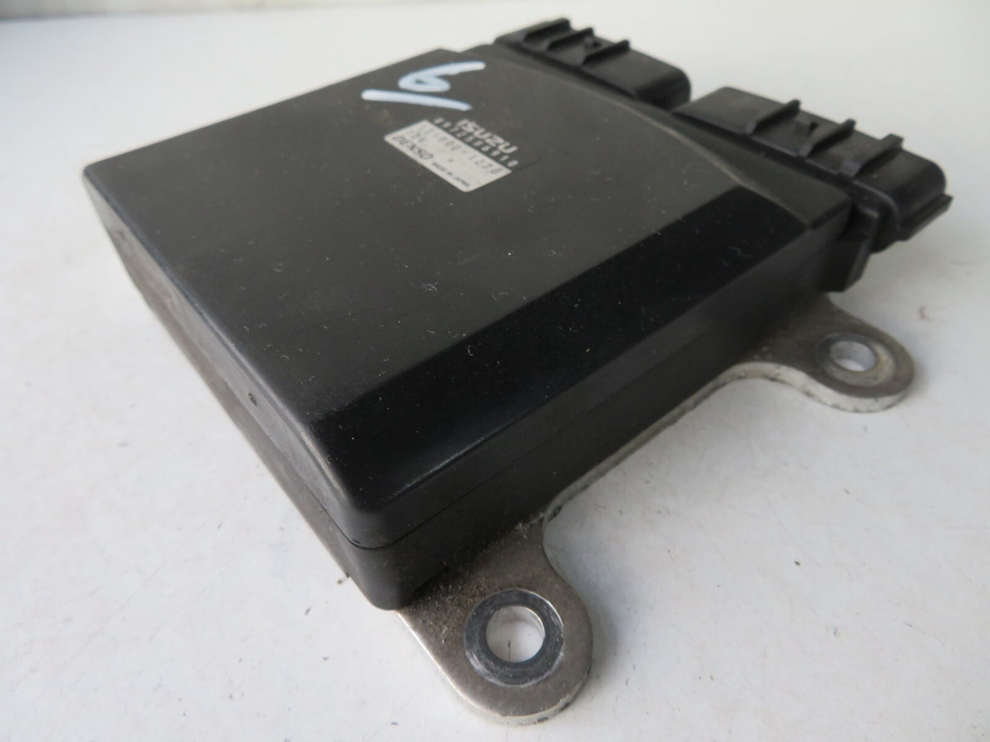 VAUXHALL VECTRA C 3.0CDTI INJECTION CONTROL UNIT 8972586910 2002-2008 MIXA1517-6