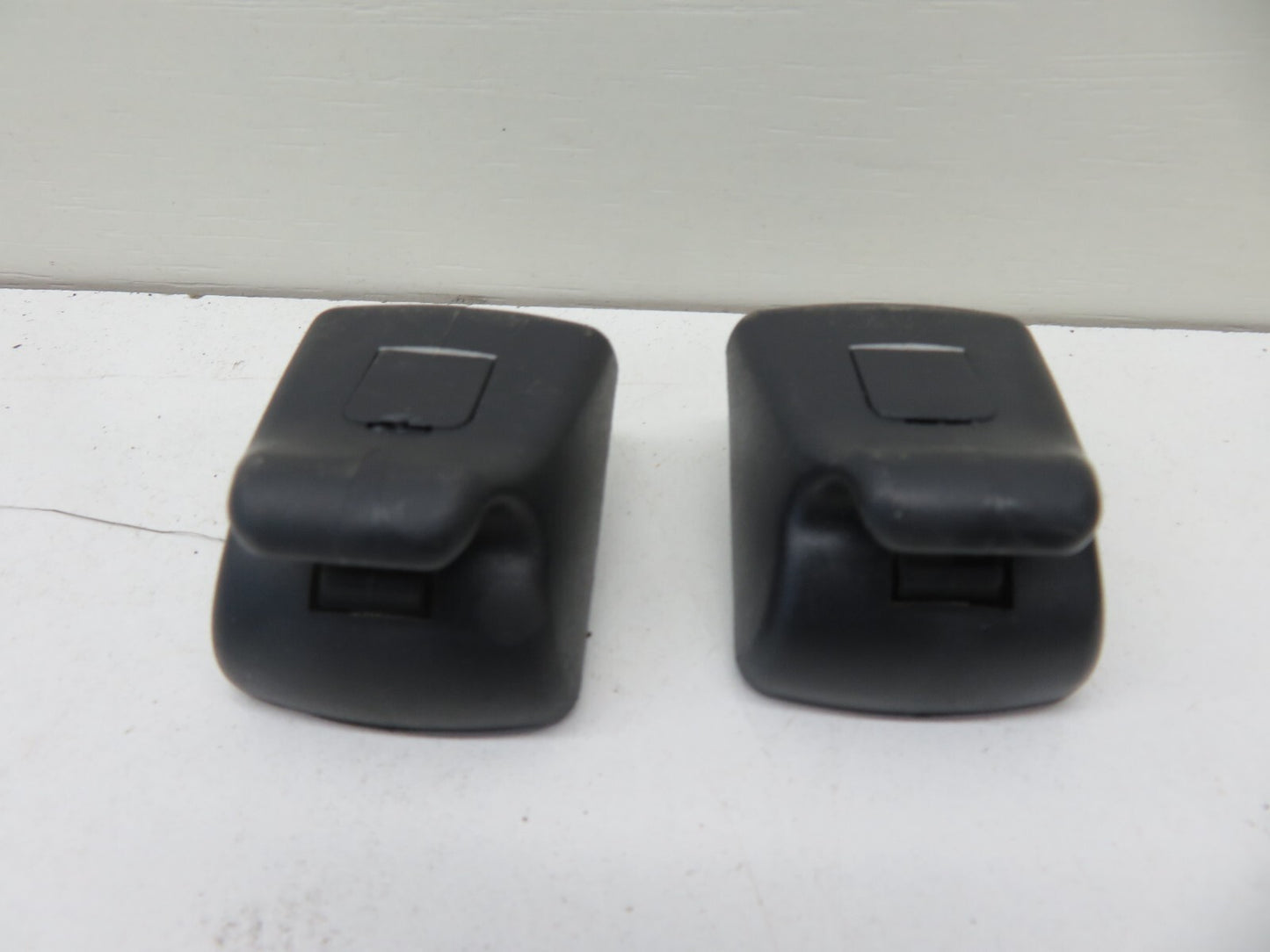 FORD FOCUS ST SUN VISOR HOLDER TRIM CLIPS 2006-2010 1299-10