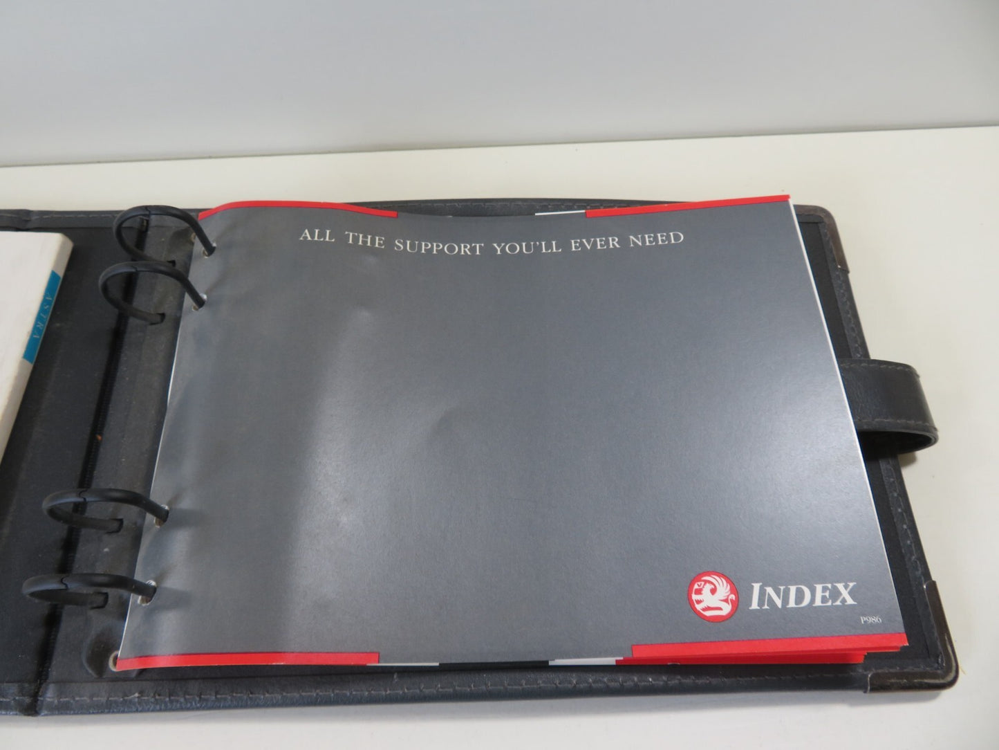 VAUXHALL ASTRA F MK3 OWNERS MANUAL WITH FOLDER 1992-1995