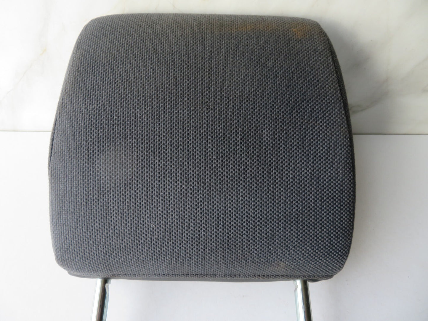 LAND ROVER DISCOVERY 3 REAR CLOTH HEAD REST MIDDLE L/R 2005-2009 AMS1115-16