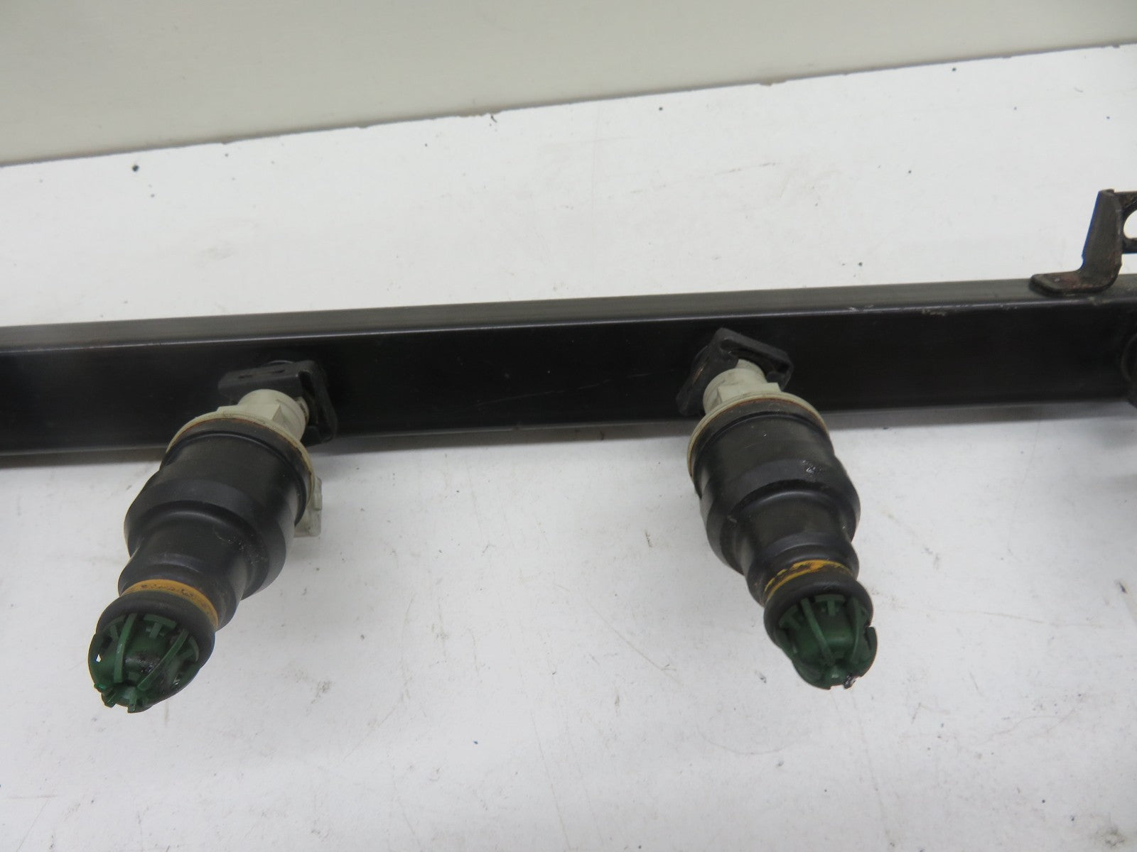 BMW E36 320I FUEL INJECTORS INJECTOR RAIL 0280150414 1990-1999