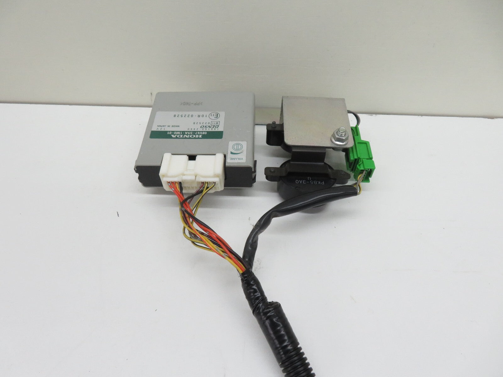 HONDA CRV MK2 REAR PARKING SENSOR MODULE 08V67-S9A-1M0-01 2002-2006 #1211-16