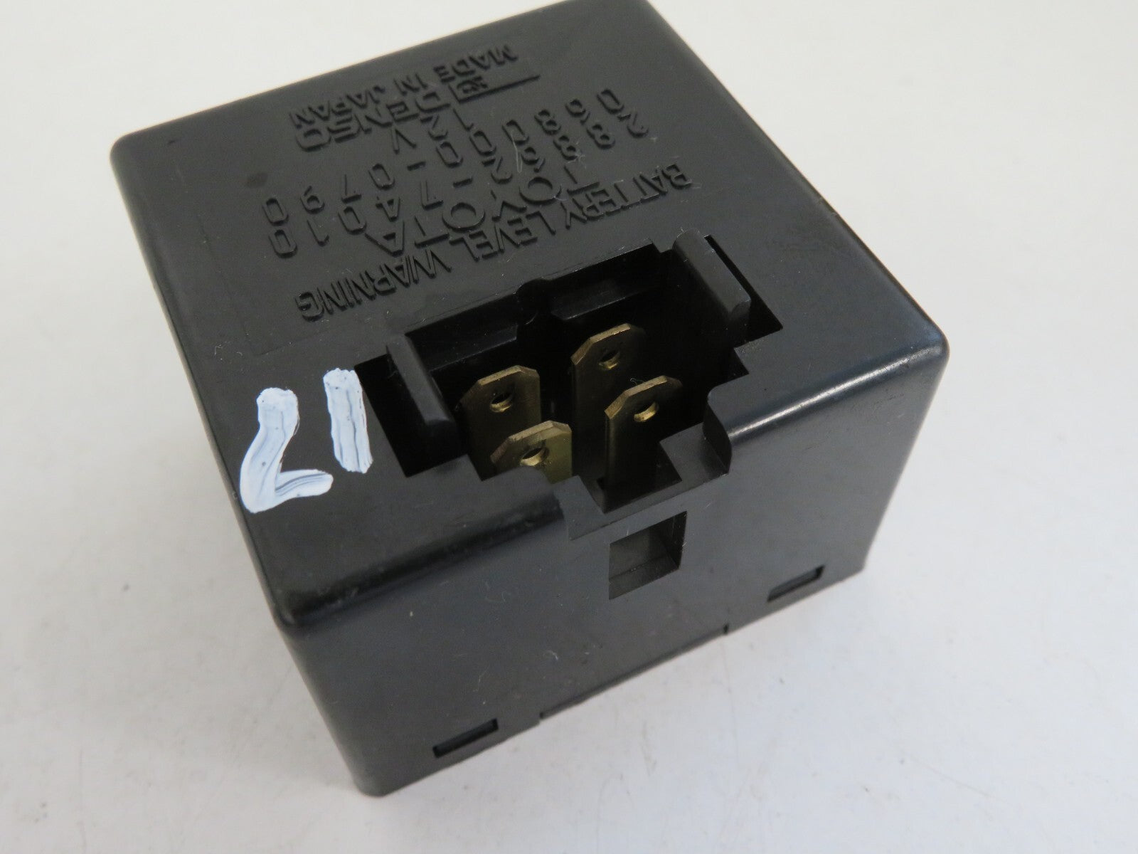 TOYOTA MR2 MK2 SW20 BATTERY LEVEL WARNING RELAY 28862-74010 AM1206-17