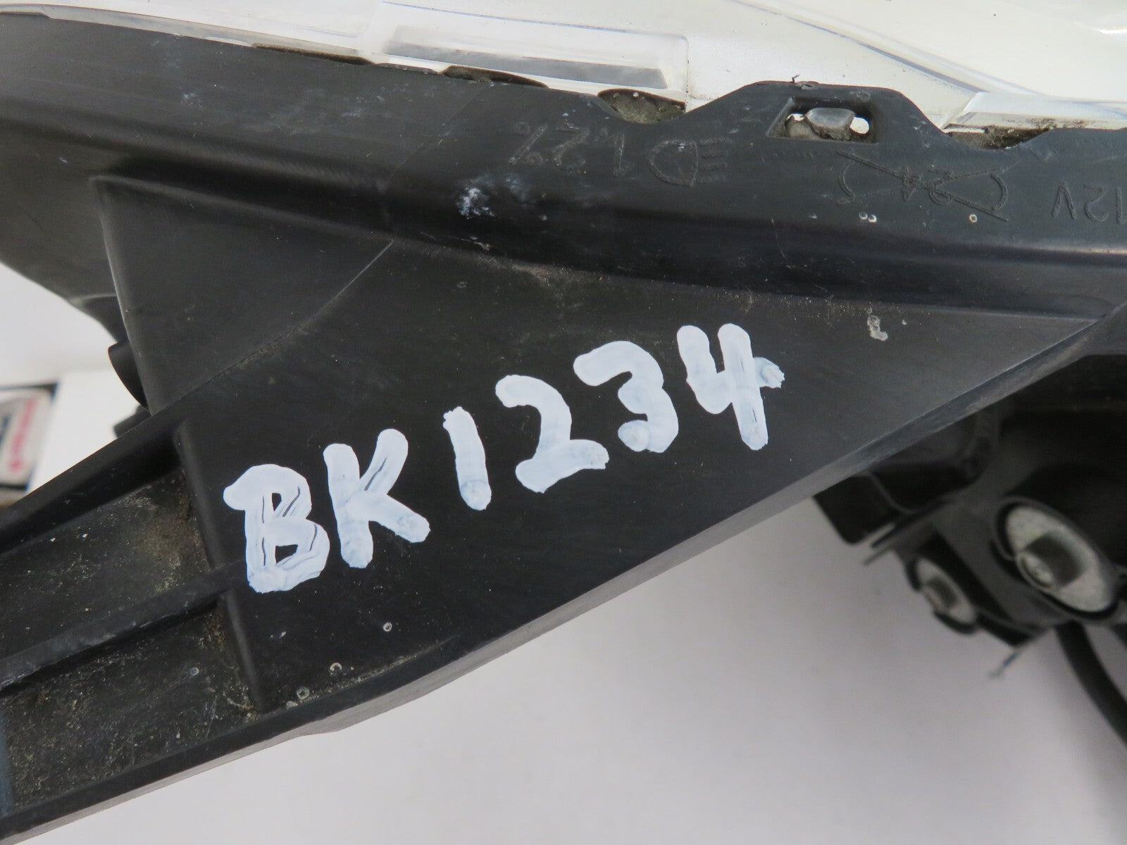 PEUGEOT 4007 NS XENON HEADLIGHT 2007-2012 BK1234