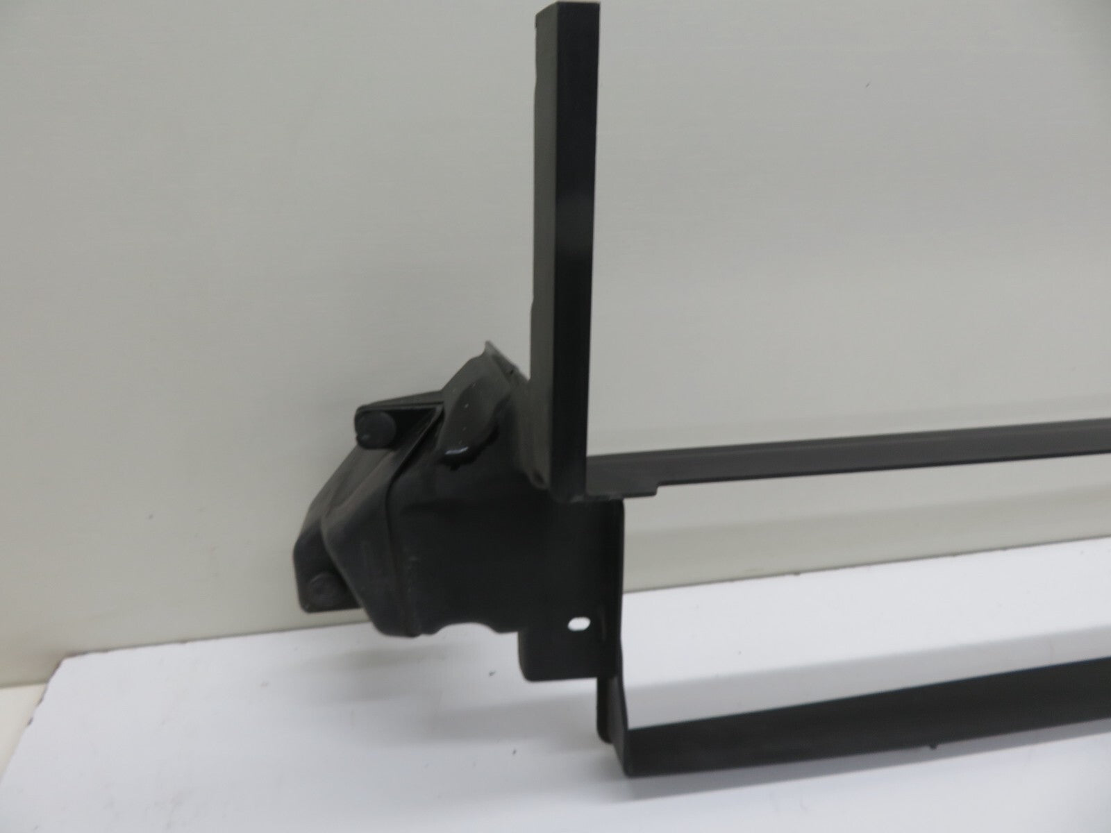 VAUXHALL MOKKA FRONT LOWER RADIATOR COWLING AIR DUCT TRIM 2012-2016