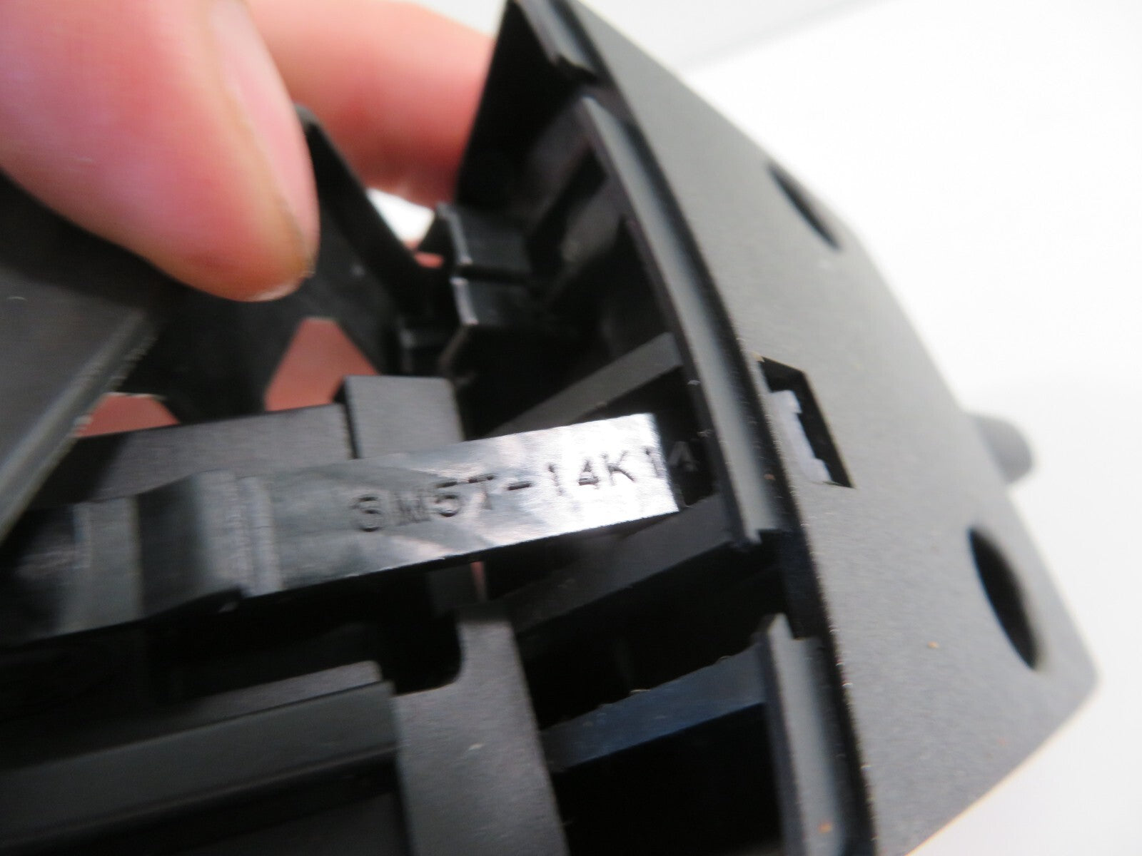 FORD C MAX RADIO VOLUME CONTROLS 3M5T-14K14-AD 2006-2010 1532-10