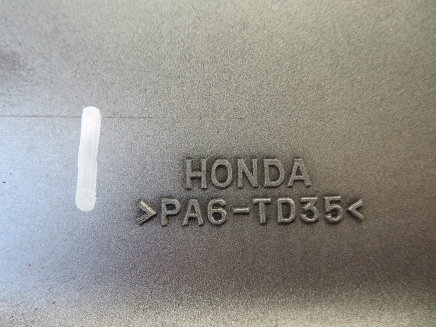 HONDA STREAM 2.0 VTEC ENGINE COVER 2000-2006 A1431-1