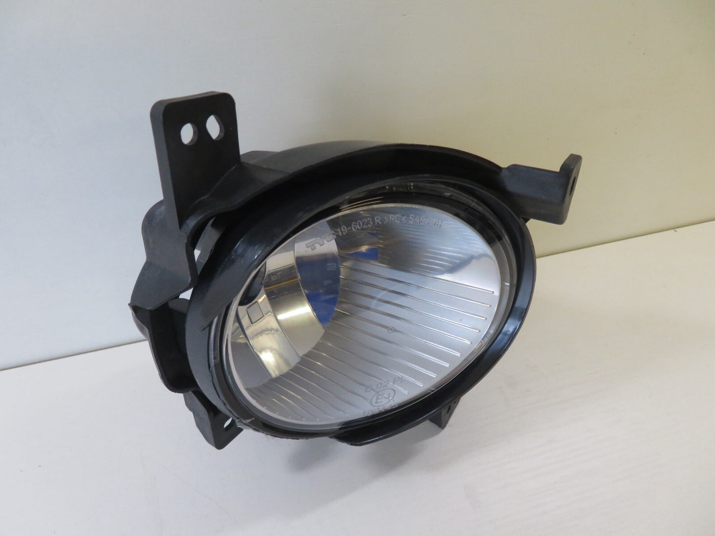 OS DRIVER RH FRONT FOG LIGHT FOR HYUNDAI SANTA FE FOR YEARS 2005-2012 HN8184413