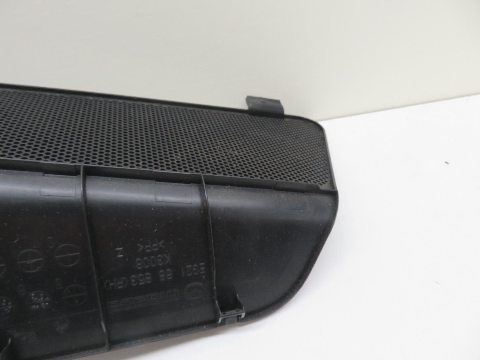 MAZDA CX7 OS DRIVER SIDE REAR BOOT TRIM EG2168853 2008-2012 1414-2