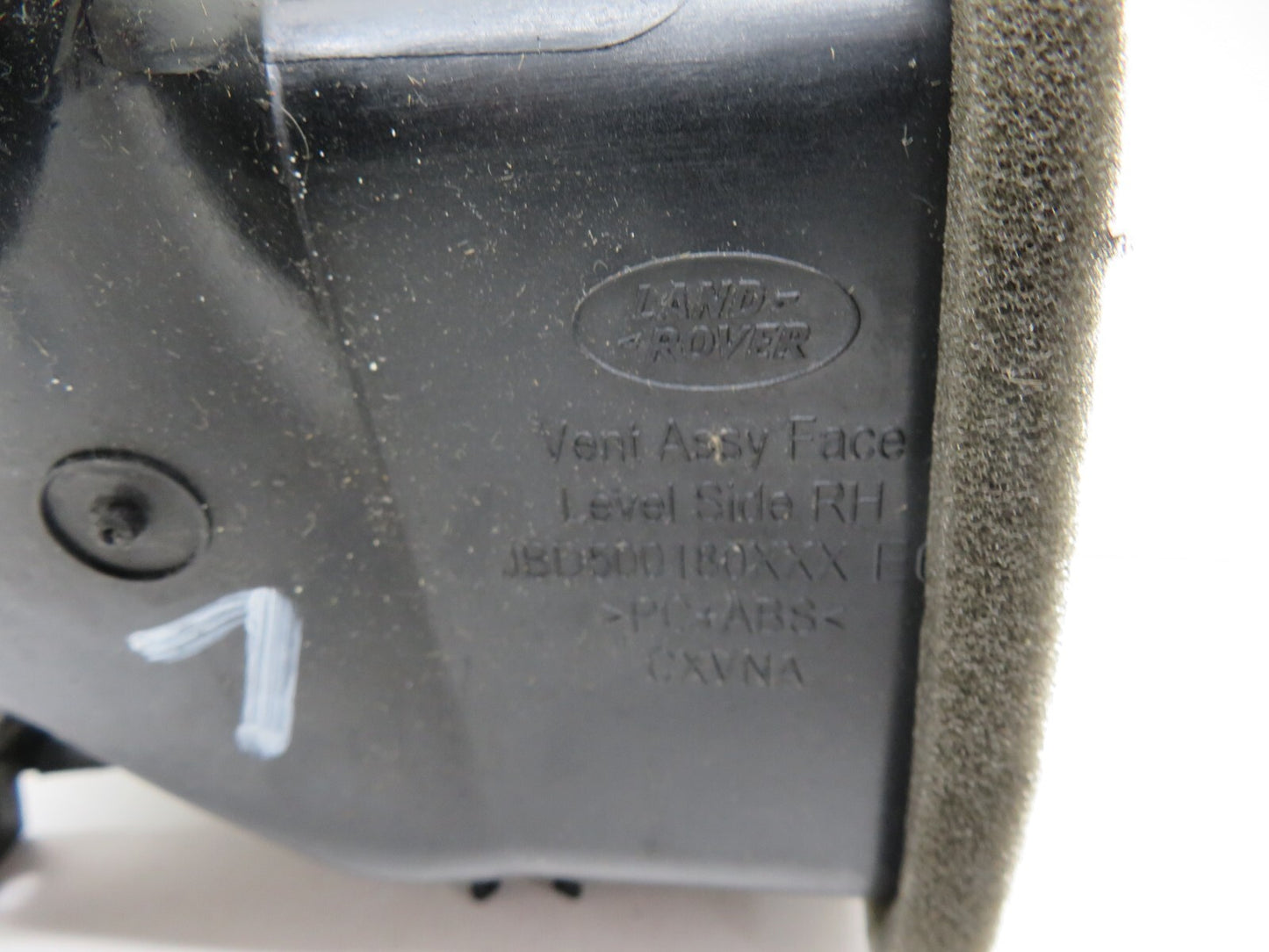 RANGE ROVER SPORT L320 DASHBOARD AIR VENT RH 2005-2009 1049-7