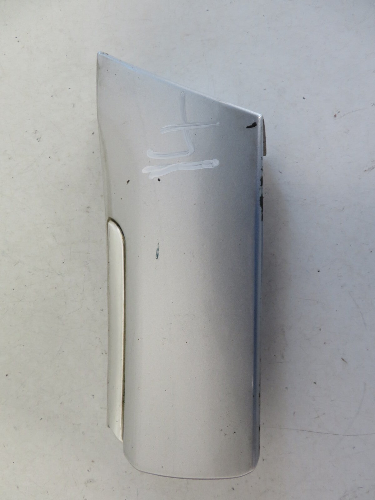 AUDI A8 D2 OS DRIVER SIDE WING TRIM 4D0853972 1998-2002 A1636-14B