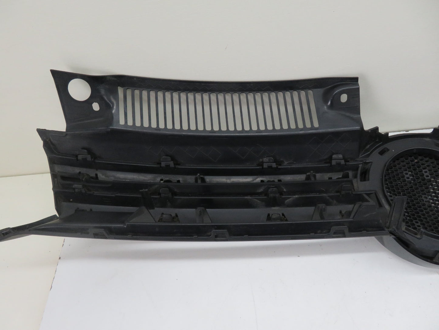VOLKSWAGEN VW GOLF MK6 FRONT BUMPR GRILL BLACK 2009-2013