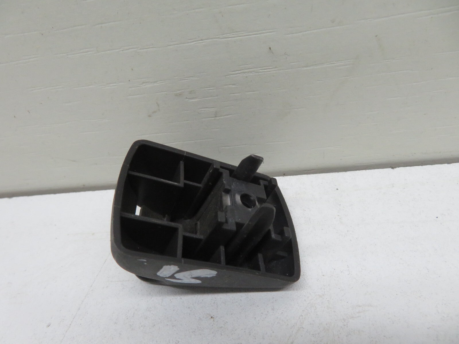 FORD FIESTA MK7 ST180 SUN VISOR CLIP HOLDER 2013-2017 1549-15