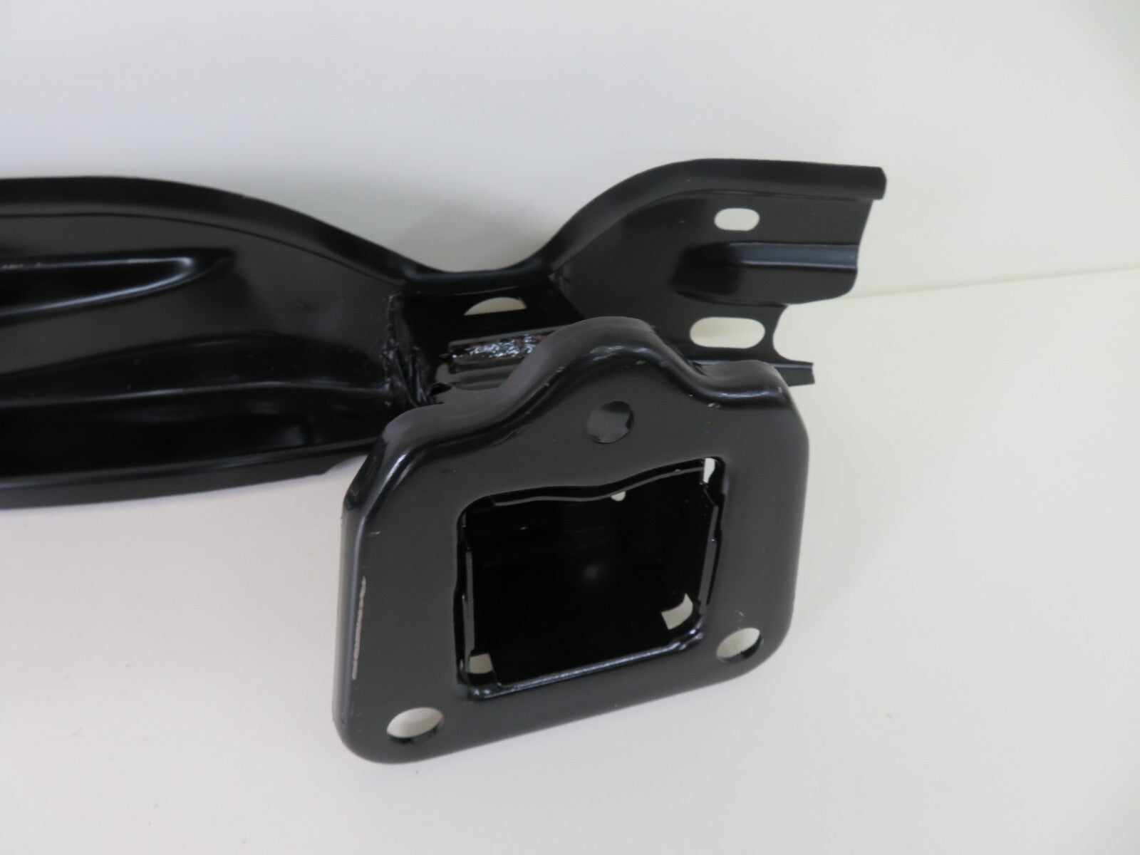 FRONT BUMPER REINFORCER BAR FOR BMW X1 BM1A87A (SEE PHOTOS) 2008-2015