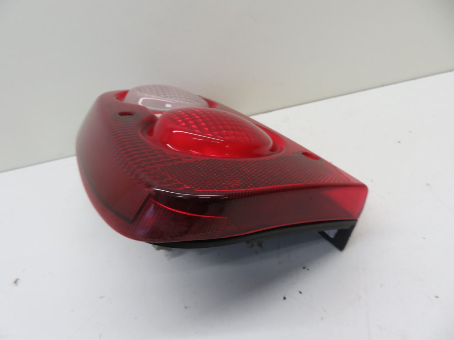 LAND ROVER FREELANDER 1 NS PASSENGER REAR LIGHT 2004-2006 1734-19