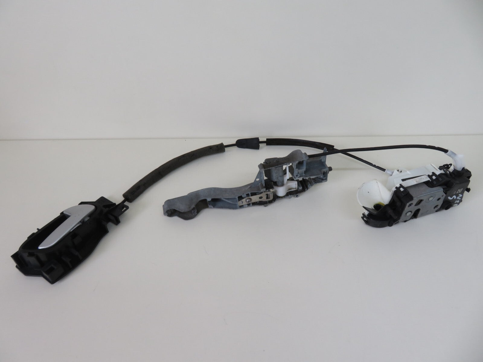 CITROEN BERLINGO MK2 NSF DOOR LOCK CATCH 2008-2014 1738-5