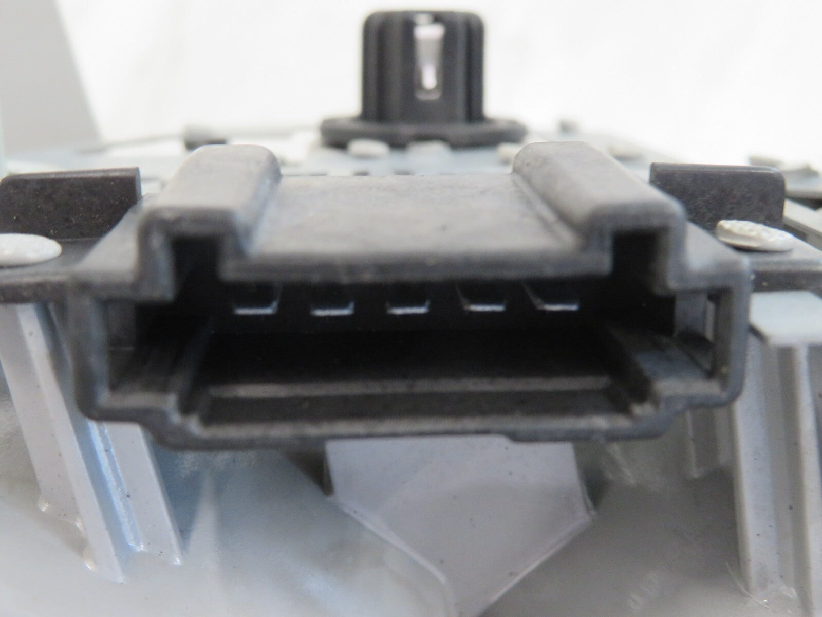 MERCEDES E CLASS W210 NS PASSENGER REAR TAIL LIGHT 1995-2002 1129-11