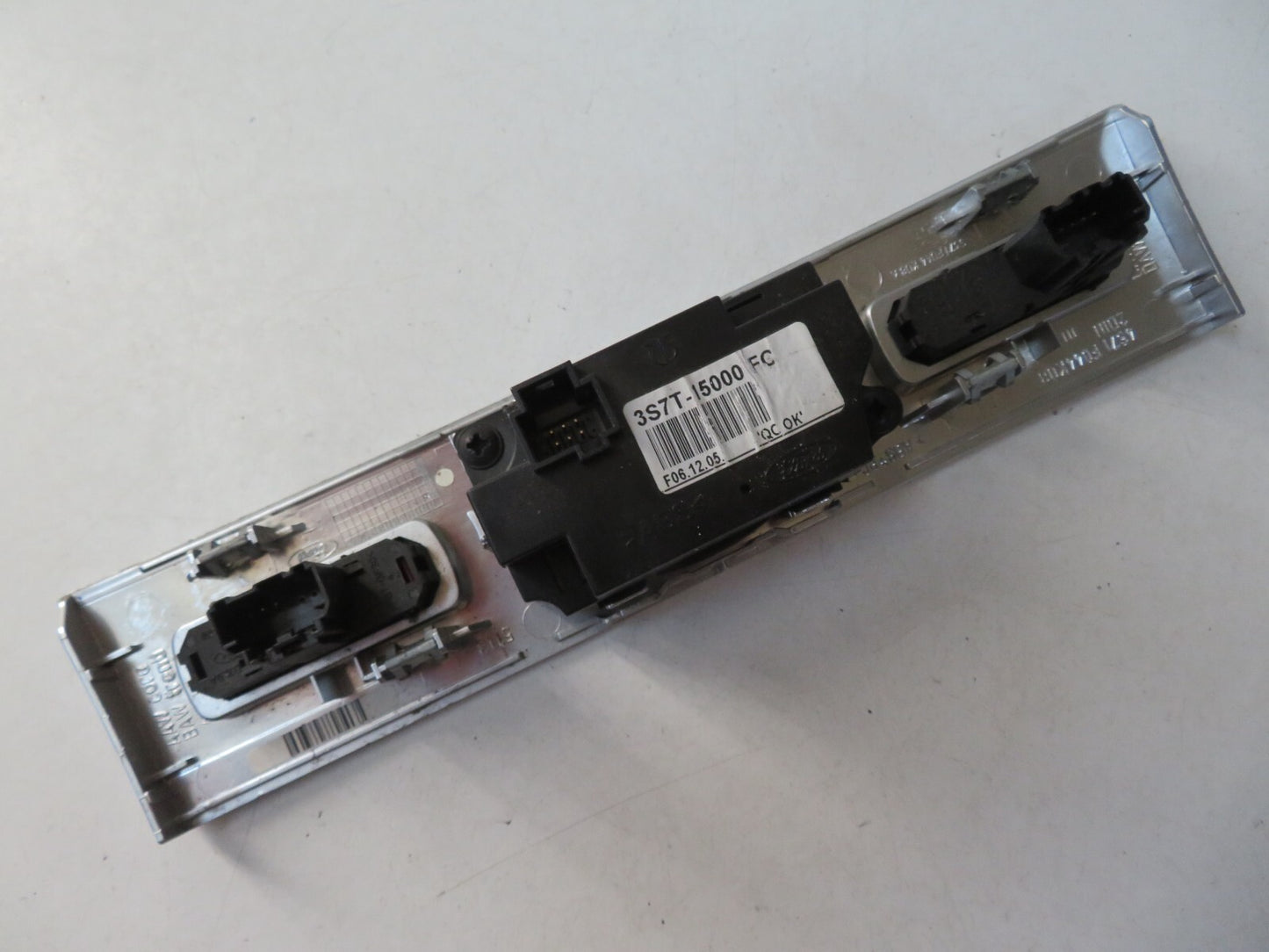 FORD MONDEO MK3 INTERIOR CLOCK HAZARD SWITCH 3S7T-15000-FC 2000-2007 MIX1329-19