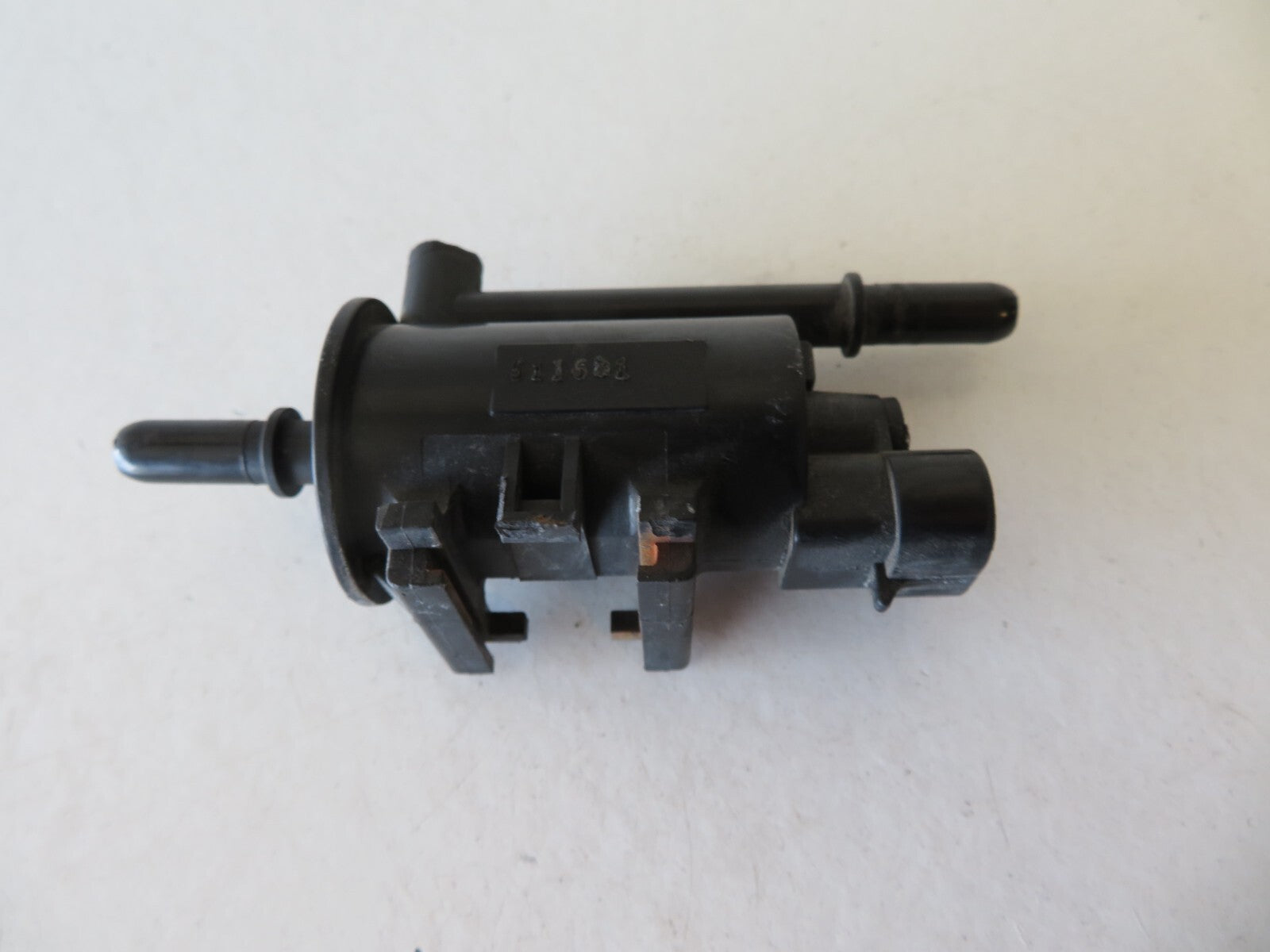 BMW MINI COOPER S R53 ENGINE BREATHER PURGE SOLENOID 1997278 04-06 AS1502