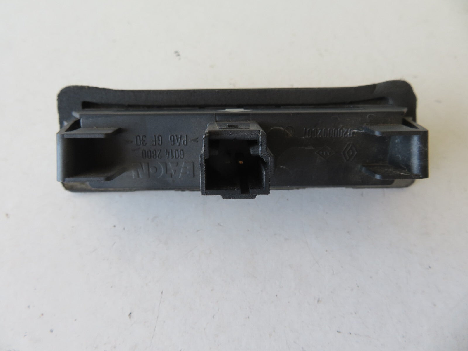 RENAULT LAGUNA MK2 TAILGATE BOOT HANDLE SWITCH 8200002001 2000-2007 AMS1132
