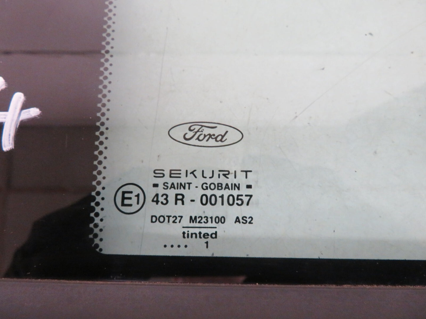 FORD MONDEO MK3 HATCHBACK OS DRIVER REAR QUARTER GLASS WINDOW 2001-2007 MX1520-4