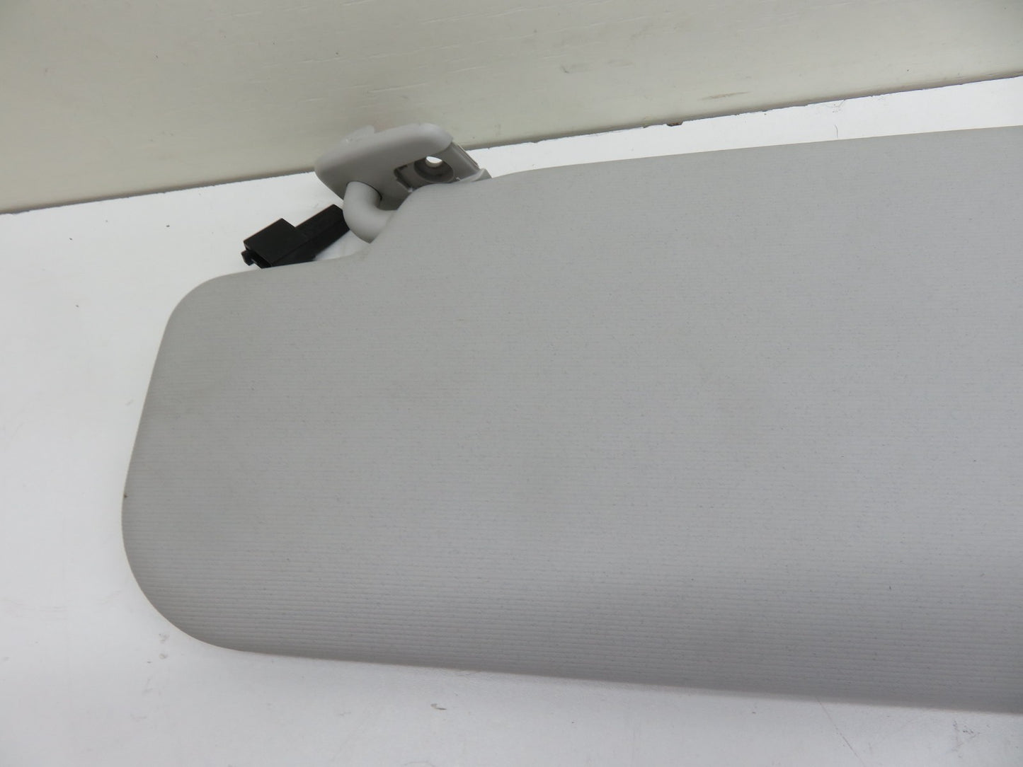 VW GOLF MK6 OS DRIVER SUN VISOR 2009-2013 REF-2