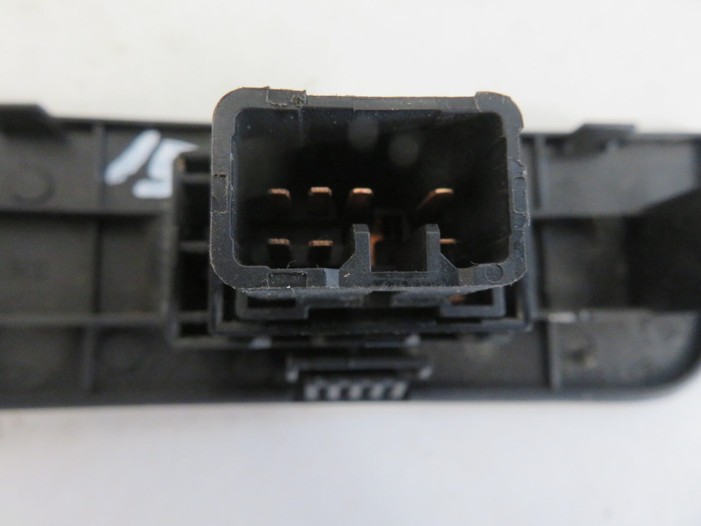 HYUNDAI MATRIX NSR WINDOW SWITCH 93580-17500 2001-2010 HYMIX1411-15