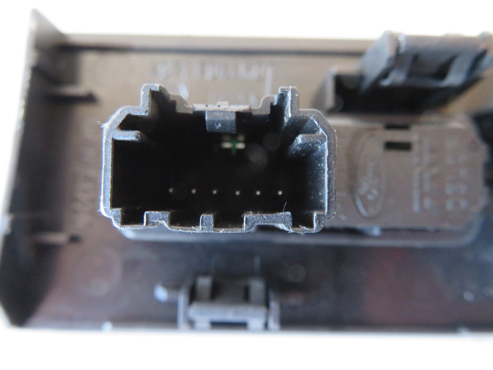 FORD MONDEO MK3 HATCHBACK INTERIOR DASH CLOCK WITH SWITCHES 2001-2007 RA04