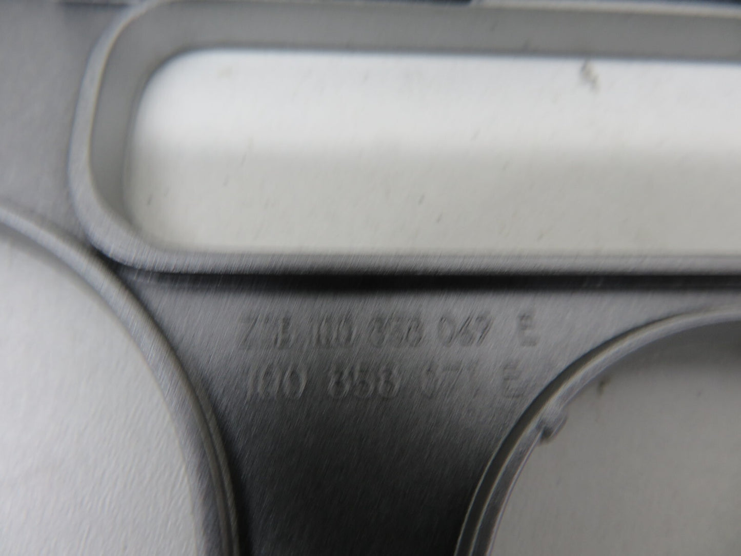 VOLKSWAGEN VW EOS CENTER DASH TRIM 2006-2010 1701-24