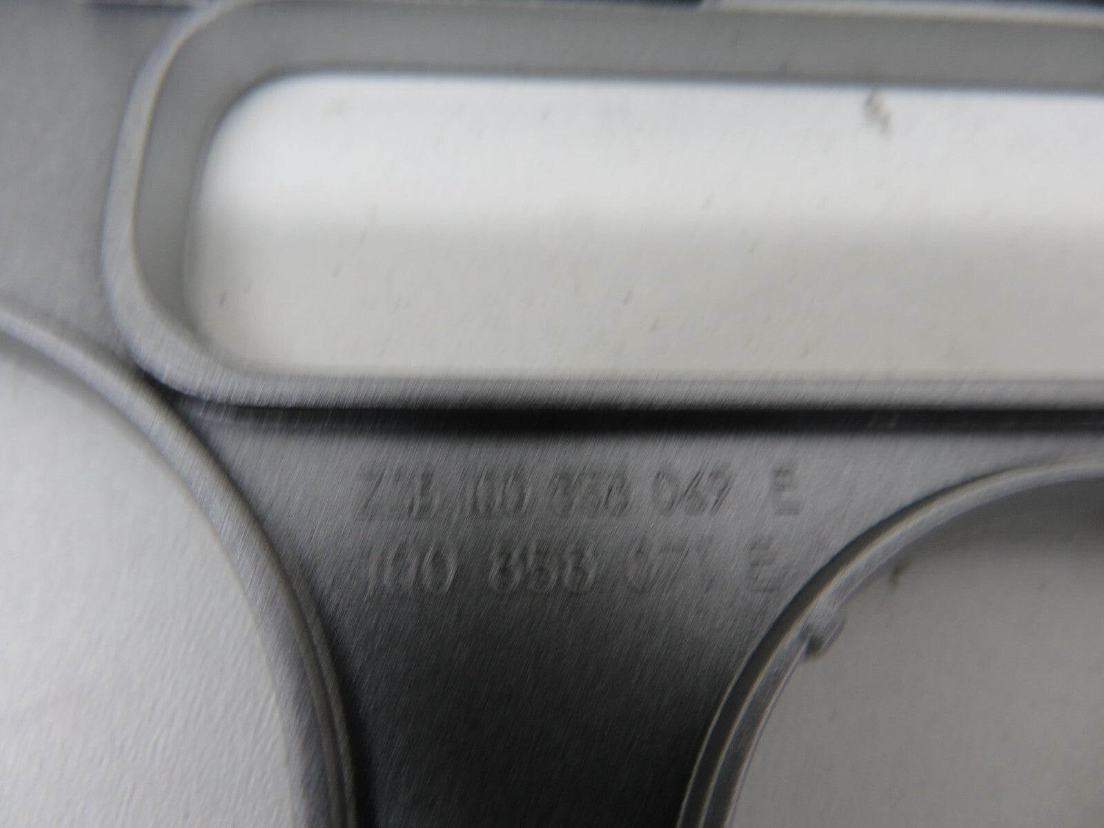 VOLKSWAGEN VW EOS CENTER DASH TRIM 2006-2010 1701-24