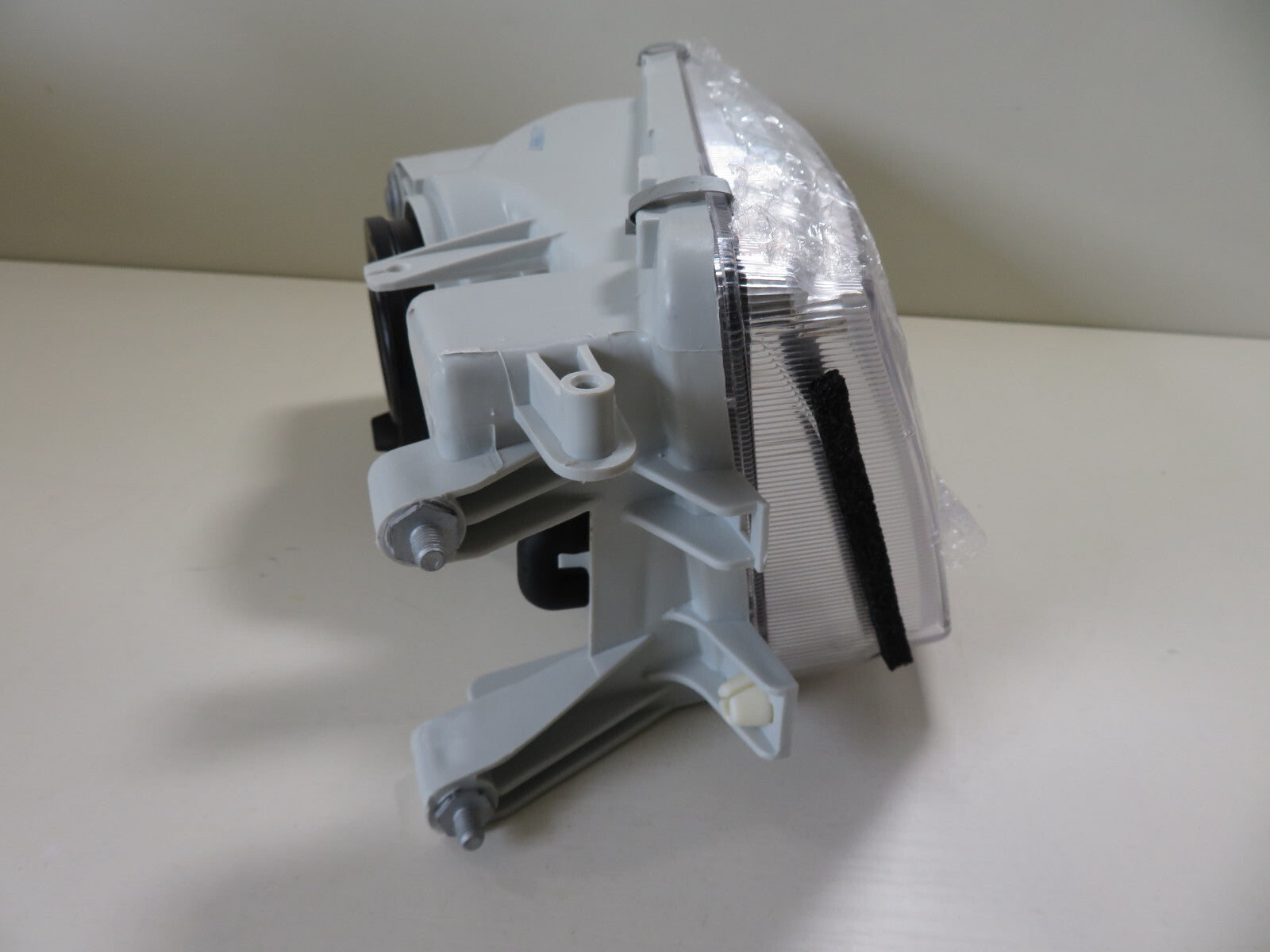 OS DRIVER RH HEADLIGHT FOR LIGHT FOR MITSUBISHI LANCER DEPO 214-1148R-LD-E 95-03