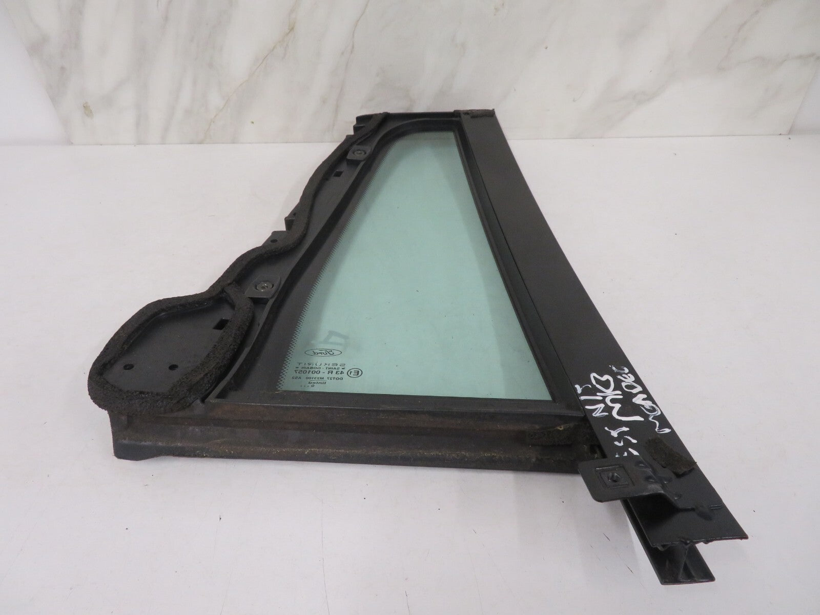 FORD MONDEO MK3 ESTATE NS PASSENGER REAR QUARTER GLASS WINDOW 2001-2007 MX1520-1