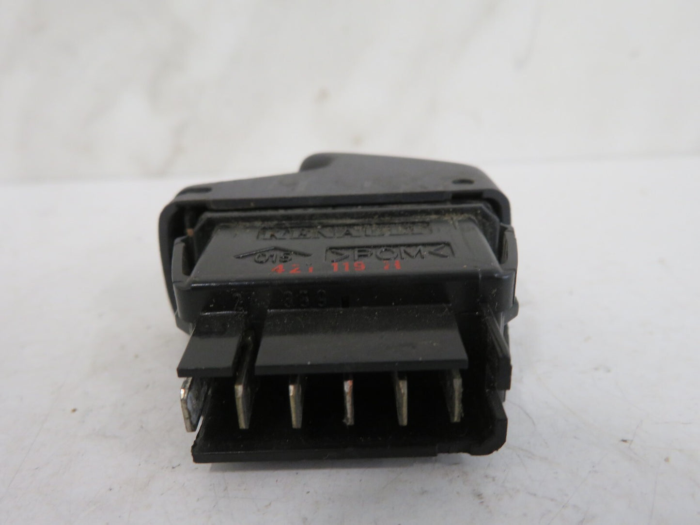 RENAULT CLIO MK2 REAR WINDOW SWITCH 1998-2001 A1652-14
