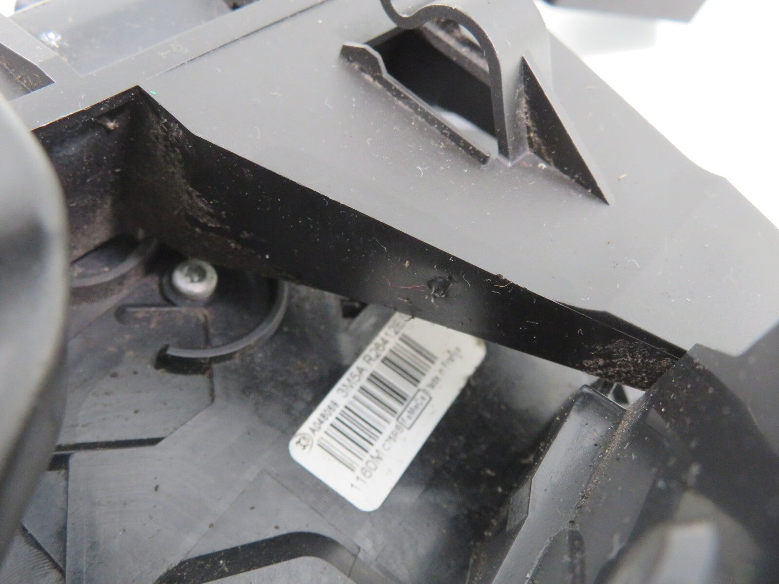 FORD C-MAX OSR RIGHT REAR DOOR LOCK CATCH 3M5A-R26412-ES 2006-2010 1401-4