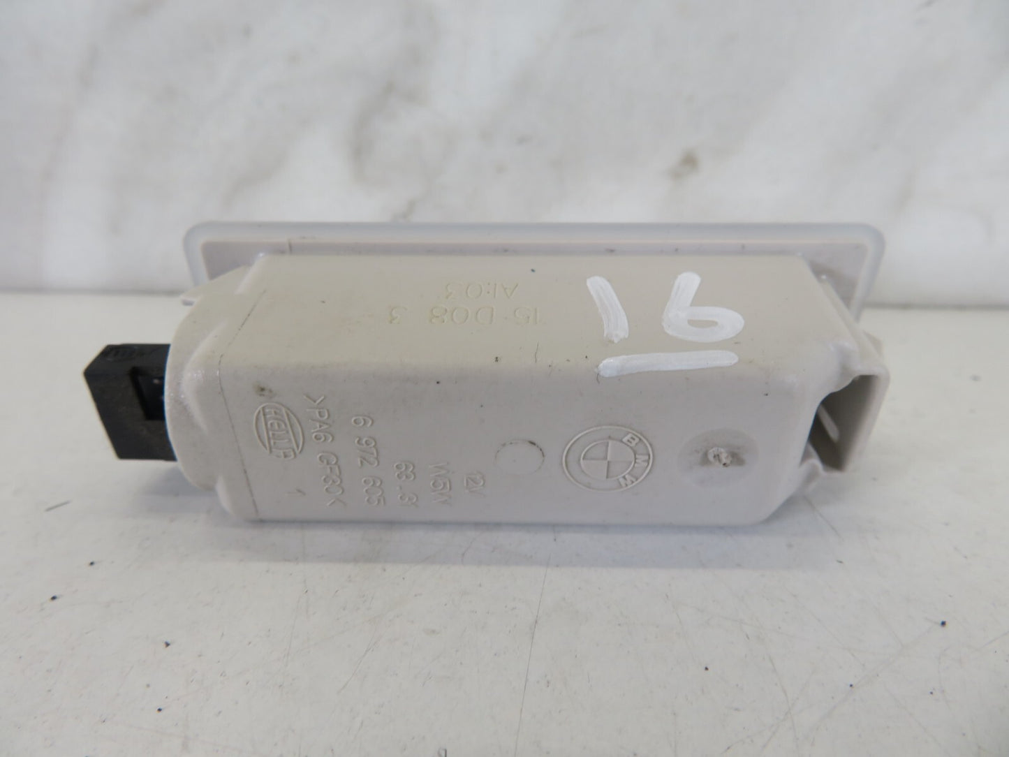 BMW 1 SERIES E88 INTERIOR DOOR CARD LIGHT 6972605 2007-2013 A1218-15