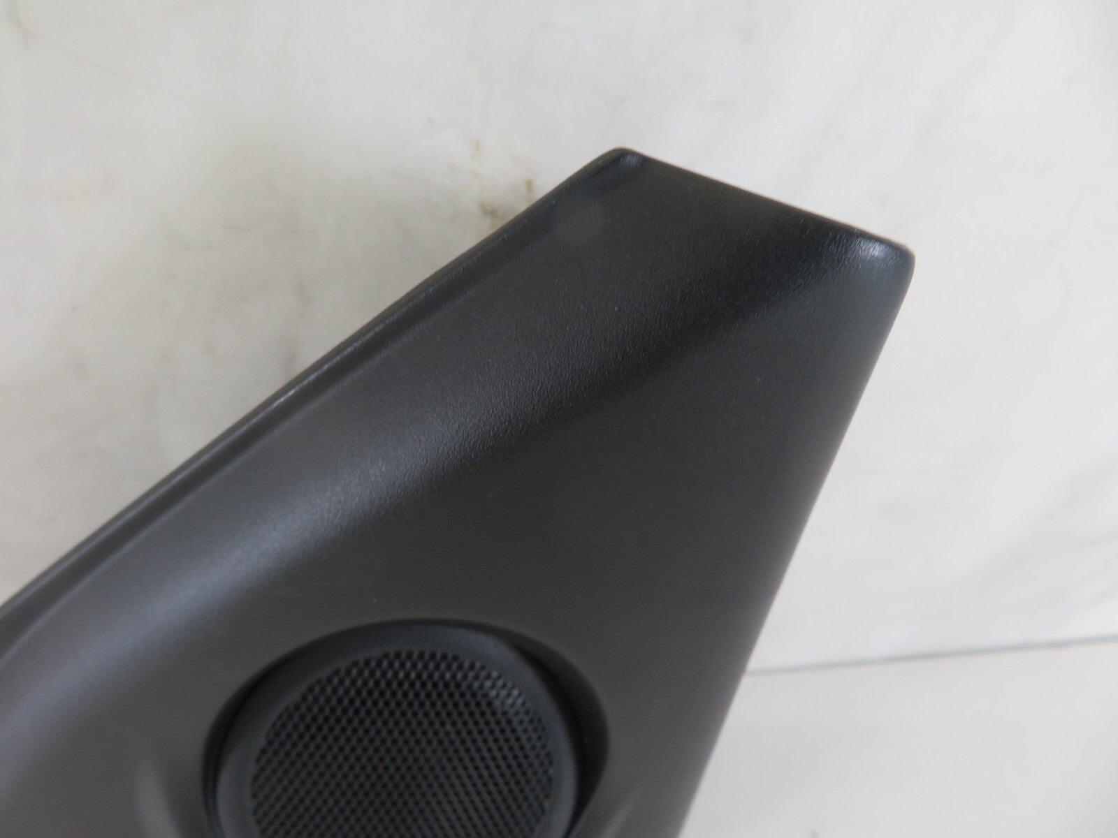 FORD MONDEO MK4 OSF TWEETER SPEAKER COVER TRIM 2007-2011 A1007-10