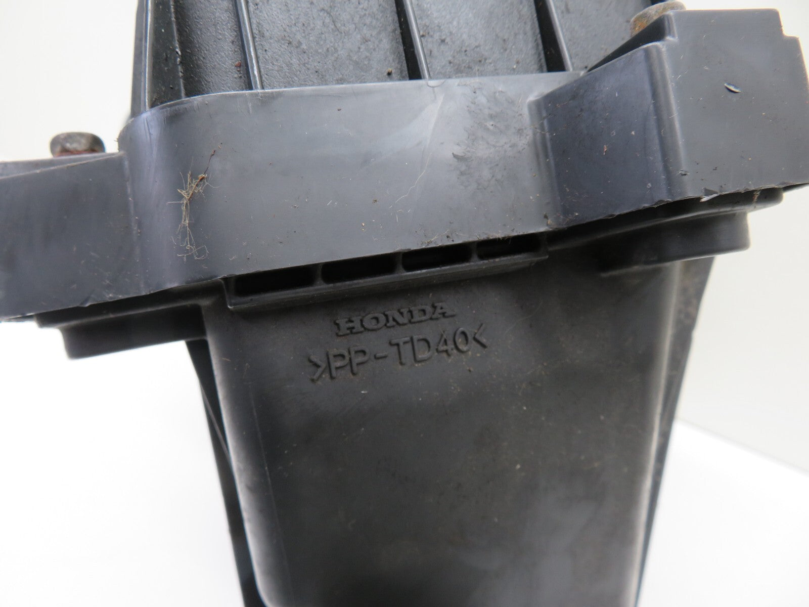 HONDA CRV MK2 2.2 DIESEL CTDI AIR FILTER BOX 2002-2006