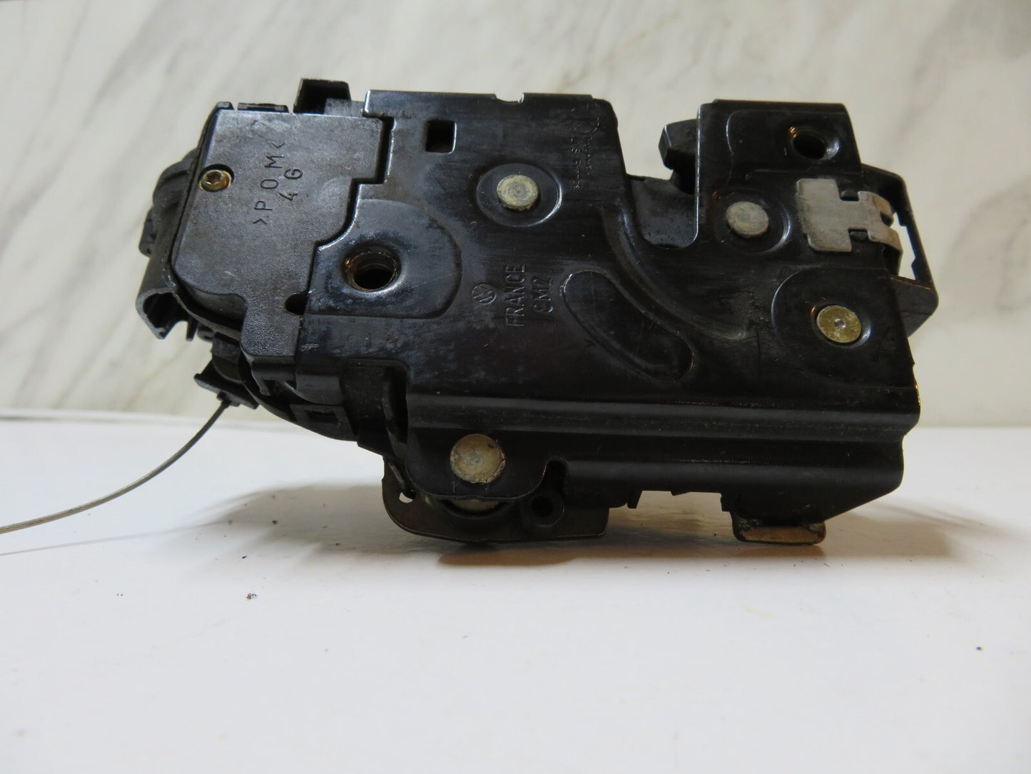 AUDI TT MK1 NS DOOR LOCK CATCH 1998-2004 B6