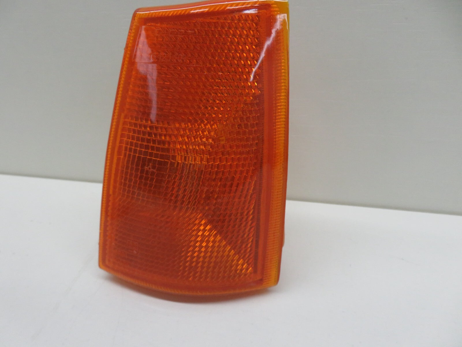 NS PASSENGER FRONT INDICATOR LIGHT FOR VAUXHALL ASTRA 1984-1991 135L