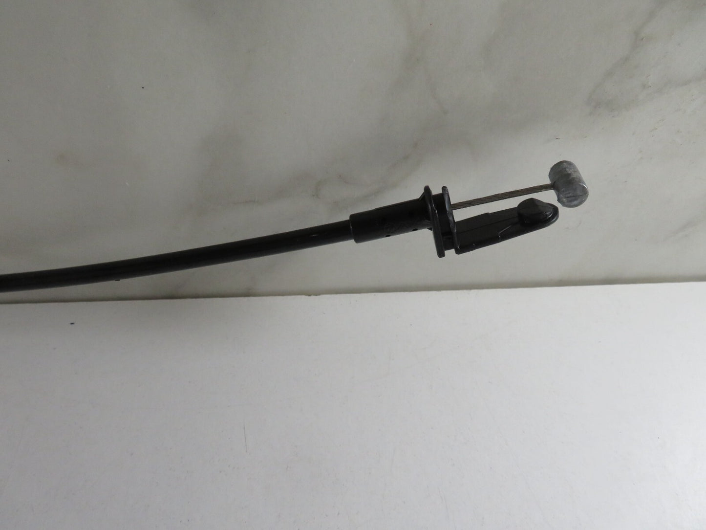 FORD FOCUS CC NS PASSENGER DOOR LOCK CATCH 6N4A-L21813-CB 2006-2010 A1114-9