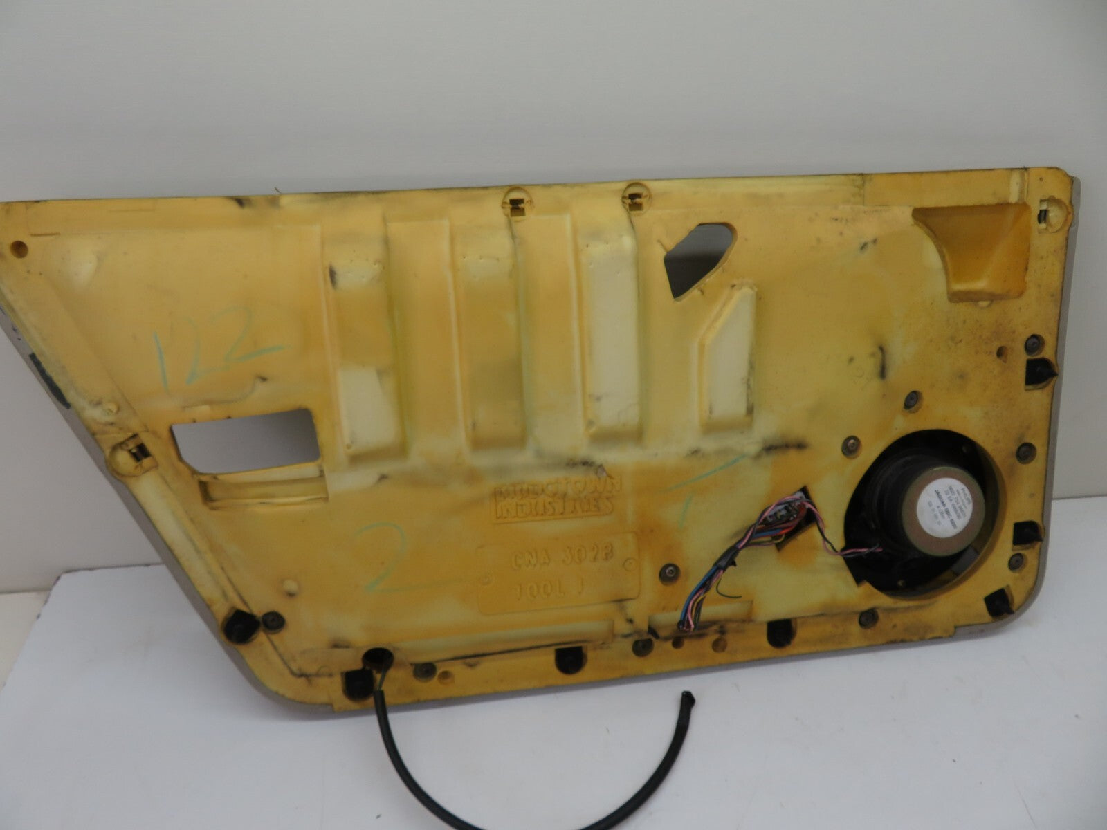 JAGUAR XJR OSR REAR RIGHT INTERIOR DOOR PANEL WITH SPEAKER ASHTRAY 1994-2001