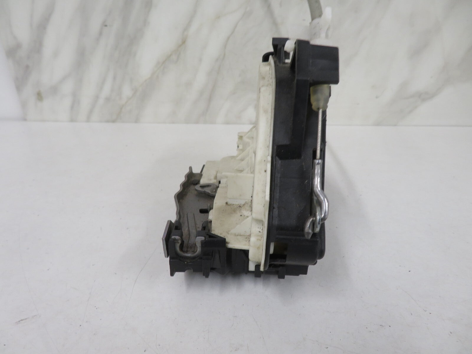 VOLKSWAGEN VW SCIROCCO MK2 OSF DOOR LOCK CATCH 5N2837016A 2009-2016 STMIX1458-4