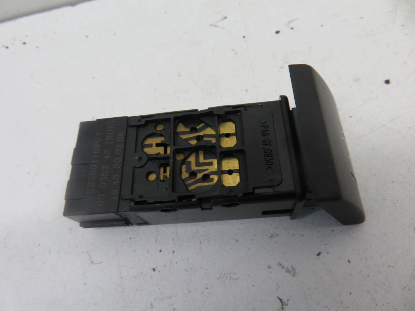 LAND ROVER FREELANDER 1 FOG LIGHT SWITCH YUE500110 1997-2006 1734-23